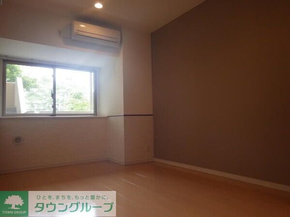 ロイヤルパークス新田の物件内観写真